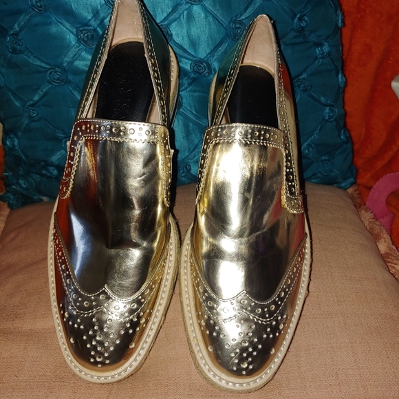 COPY - Zara platform gold